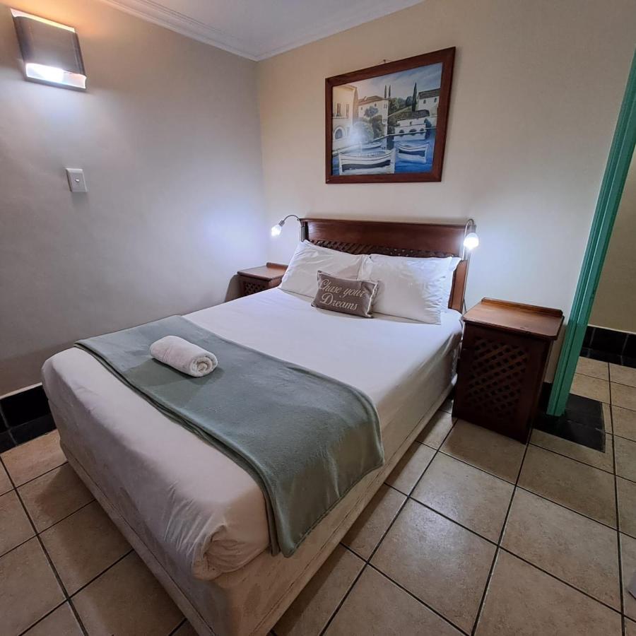 Green Door Guest House Mossel Bay Exterior photo