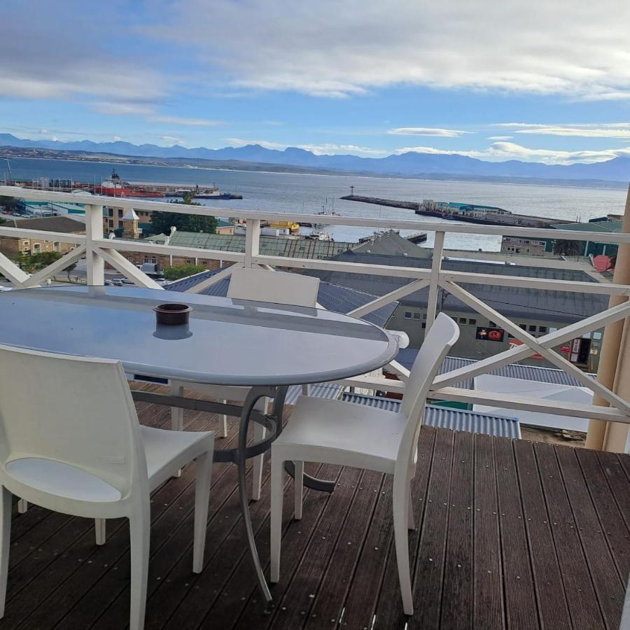 Green Door Guest House Mossel Bay Exterior photo